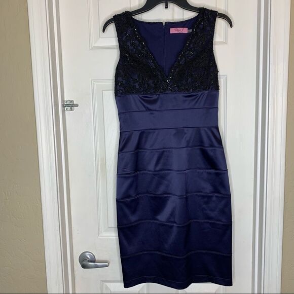 Eliza J Navy Blue Dress Lace Sequin Bodice Overlay V Neck Size 4 - Picture 1 of 10